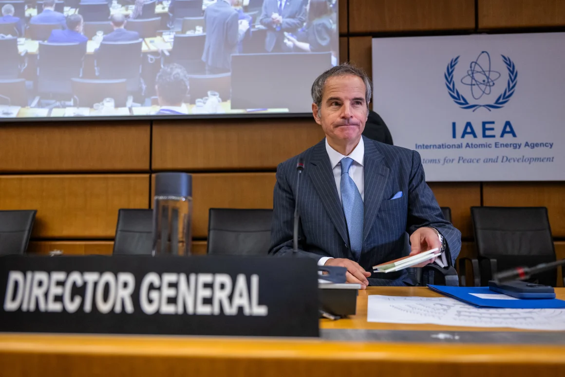 iran-putuskan-batasi-akses-iaea-presiden-sahkan-undang-undang-baru-nuklir
